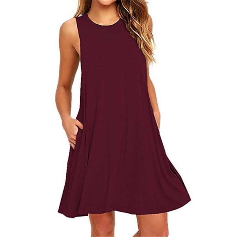 Women's Summer Casual Sleeveless Tank Dress, Solid Color Loose Round Neck Swing Mini Dress with Pockets Beach Vacation Daily Wear Dress