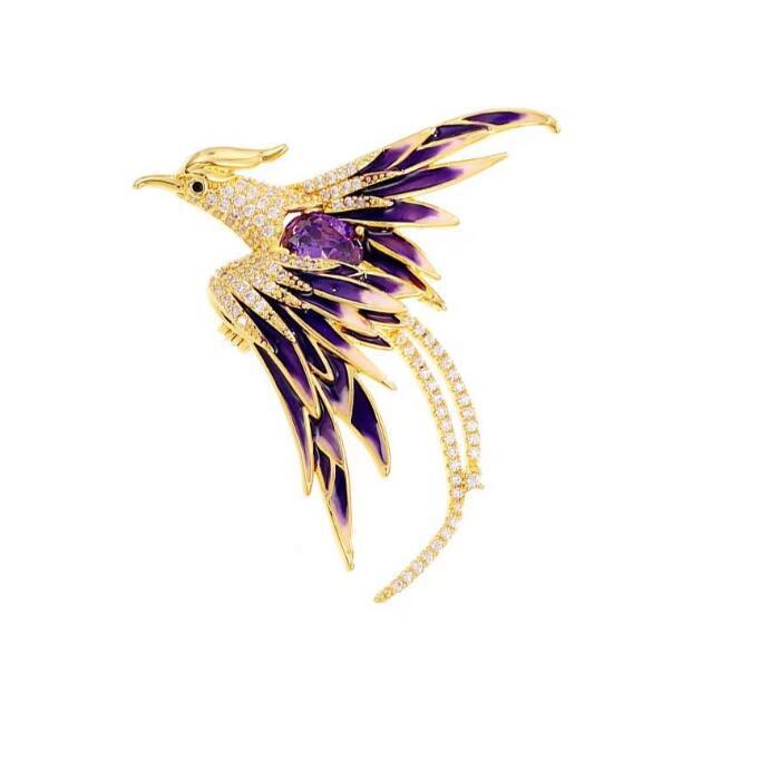 Inlaid Colored Diamond Peacock Brooch: Luxurious Retro Palace Style with Pearlescent Elegance