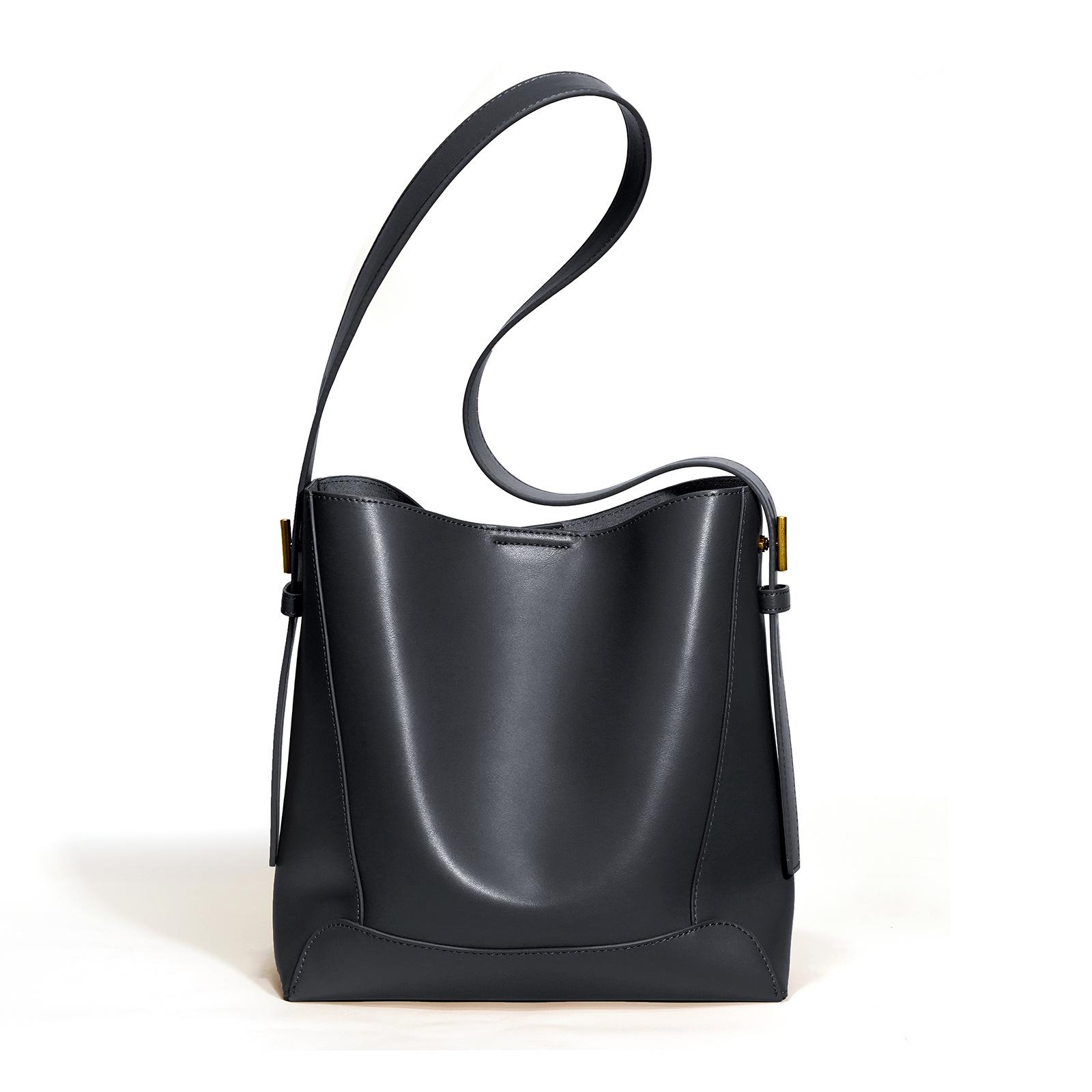 

2026 Korean Large Capacity Genuine Leather Bucket Tote Bag - Versatile Shoulder & Messenger Bag for Women