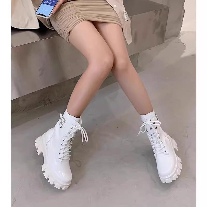 

Star same ultra-light locomotive short boots women s platform Martin boots women s short white retro medium boots Chelsea boots 40 белый
