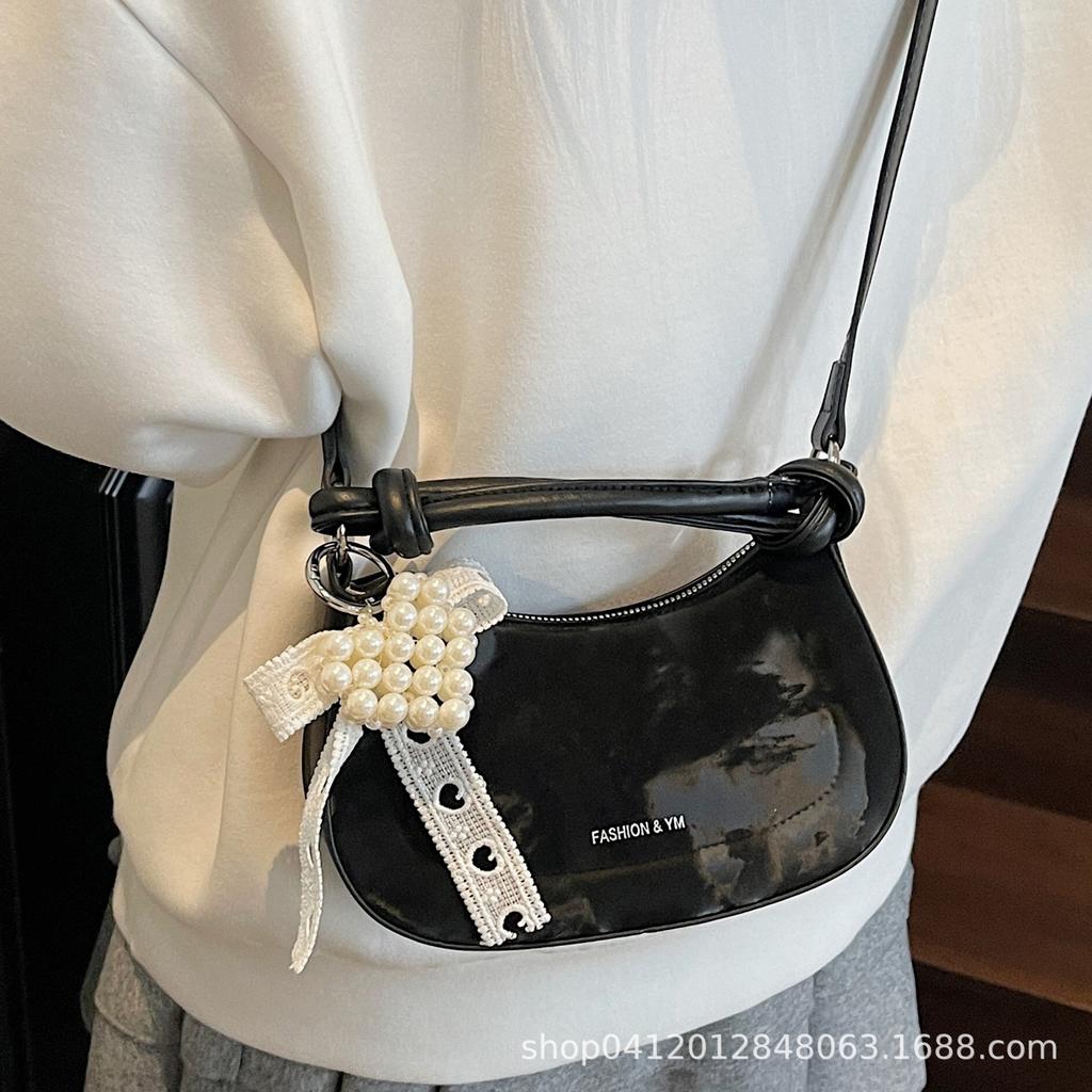 High-end niche bag women's summer 2025 new fashion messenger bag Korean version popular portable commuter bag