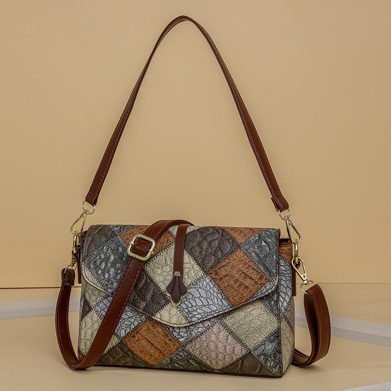 

Женская сумка через плечо из мягкой кожи большой вместимости