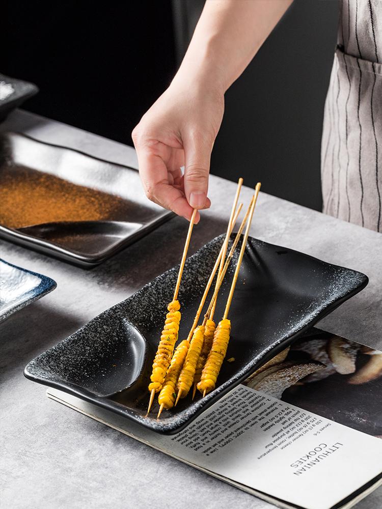 1PC Japanese Rectangular Dumpling Plate, Creative Ceramic Sushi Plate with Dipping Sauce Rack, Sashimi Plate