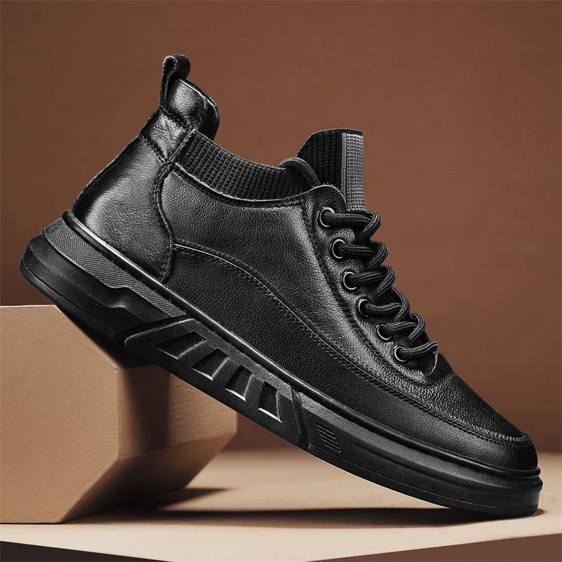 2025 Leather Shoes Soft Surface Autumn and Winter Versatile Black Fashion Soft Sole Trendy Shoes New Breathable Korean Version Casual Men the Same S