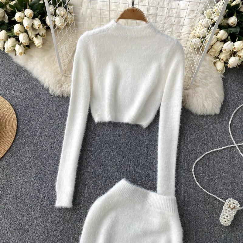Autumn And Winter Fashion Short Long-Sleeved Knitted Sweater + Hip Short Skirt Two-Piece Set