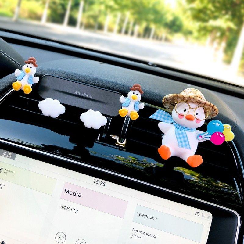 Car Phone Holder 2022 New Model Cute Cartoon Car Air Vent Decoration Navigation Support for Girls