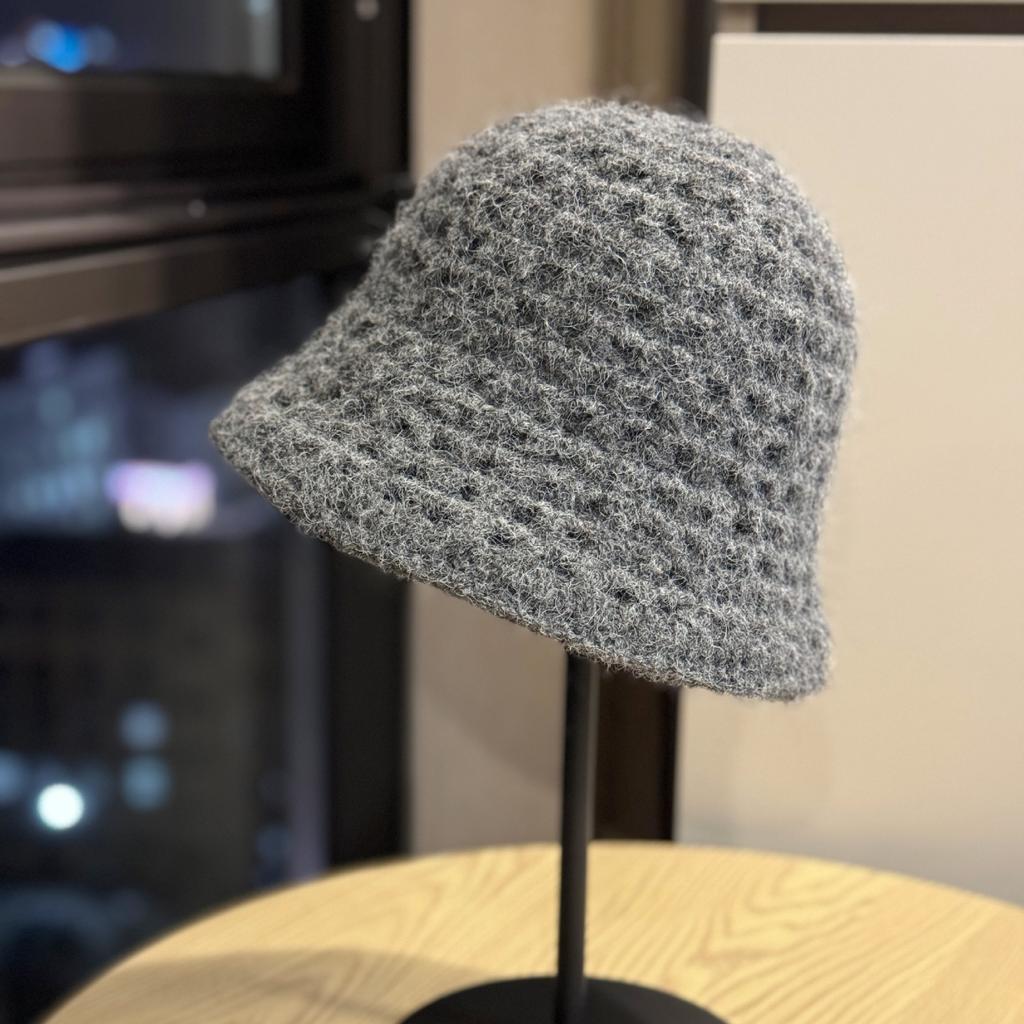 New Autumn and Winter Warm Knitted Fisherman Hat for Women Japanese Style Simple and Fashionable Face Showing Small Travel Casual Bucket Hat