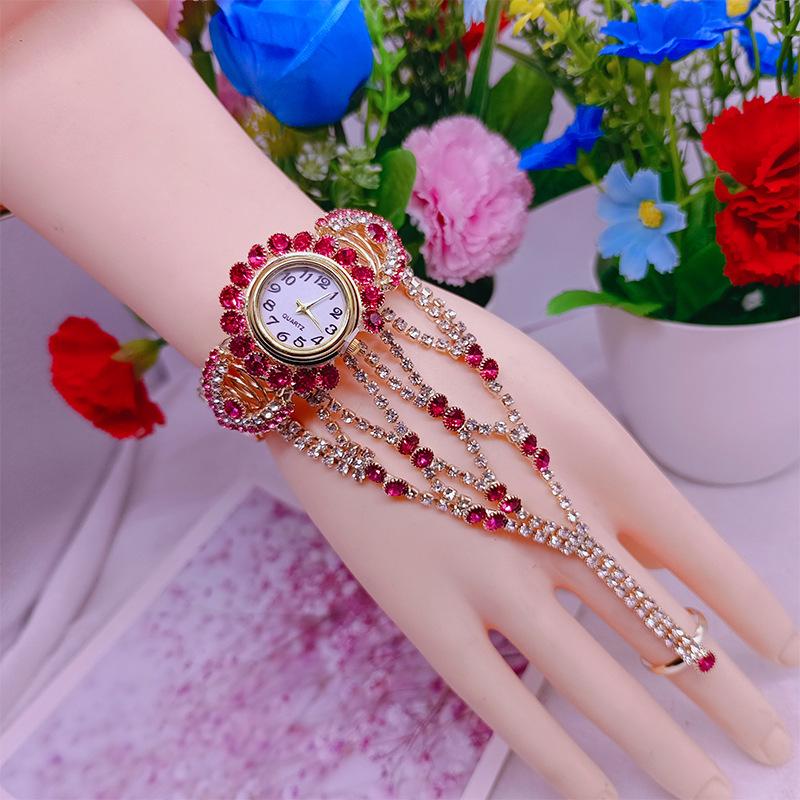 

Trendy Women s Quartz Watch with Square Diamond Case & Leather Strap фиолетовый