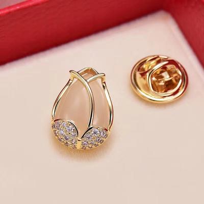 Neue Brosche Damen Exquisite Anti-Licht-Schnalle Niedlicher Japanischer Anstecker Anzug Zubehör