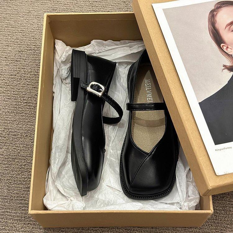 French Small Leather Shoes Women's 2025 New Autumn with Skirt Mary Jane Women's Shoes Evening Flat-bottomed Love Shallow Mouth Single Shoes