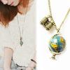 Kvinnors Vintage Globe Planet Earth World Map Ball Kikarhänge Långt halsband