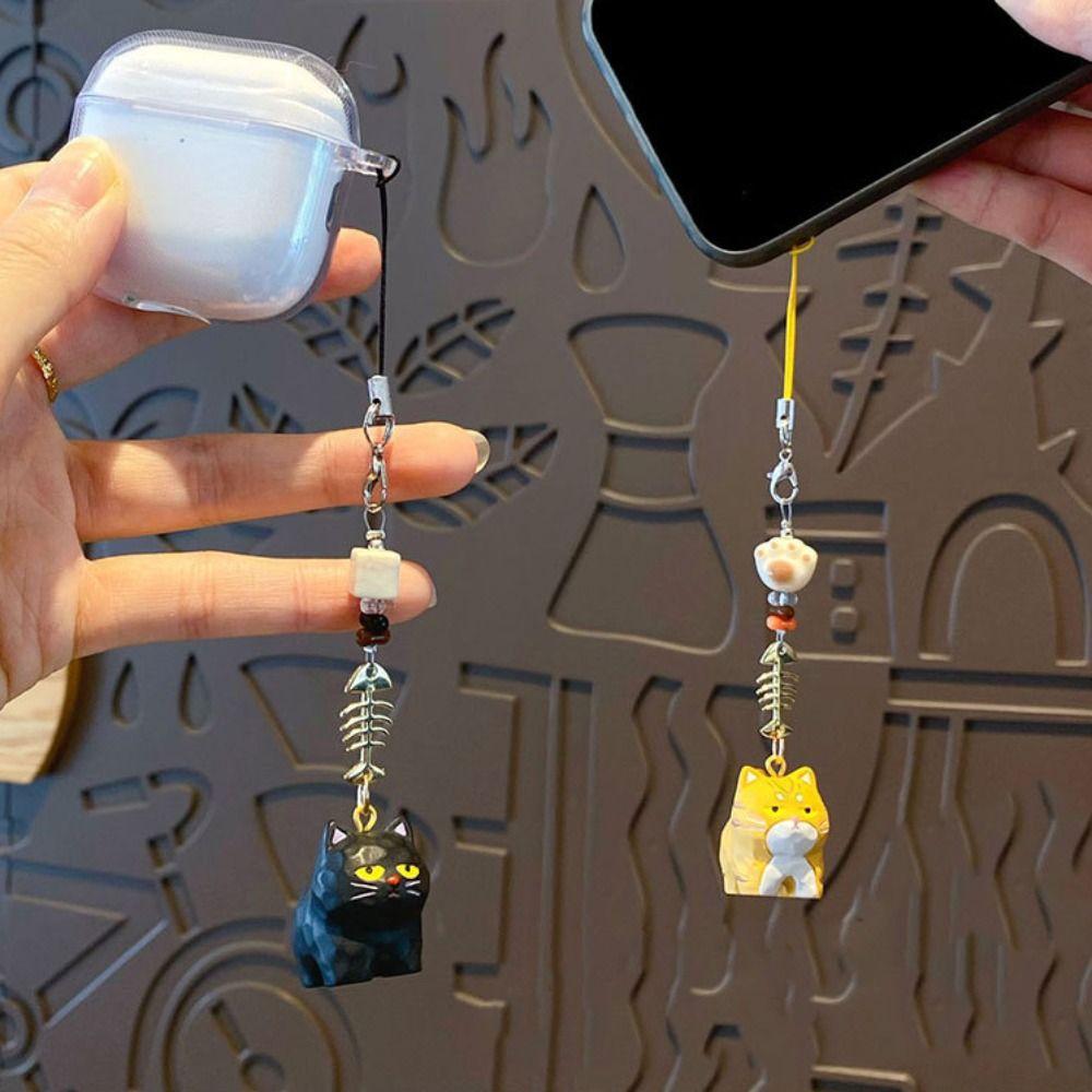 2Pcs Bag Hanging Resin Cat Pendant Cute Car Keyring Cartoon Cat Fishbone Keychain  Bag Decor