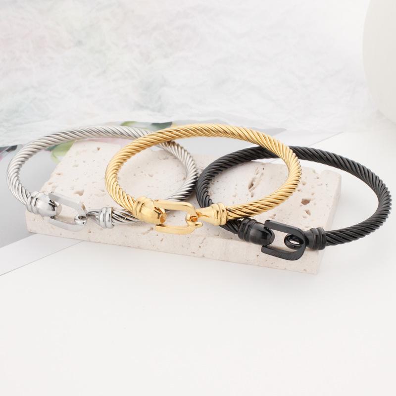 Europeiskt och amerikanskt retrohästskospänne i rostfritt stålarmband