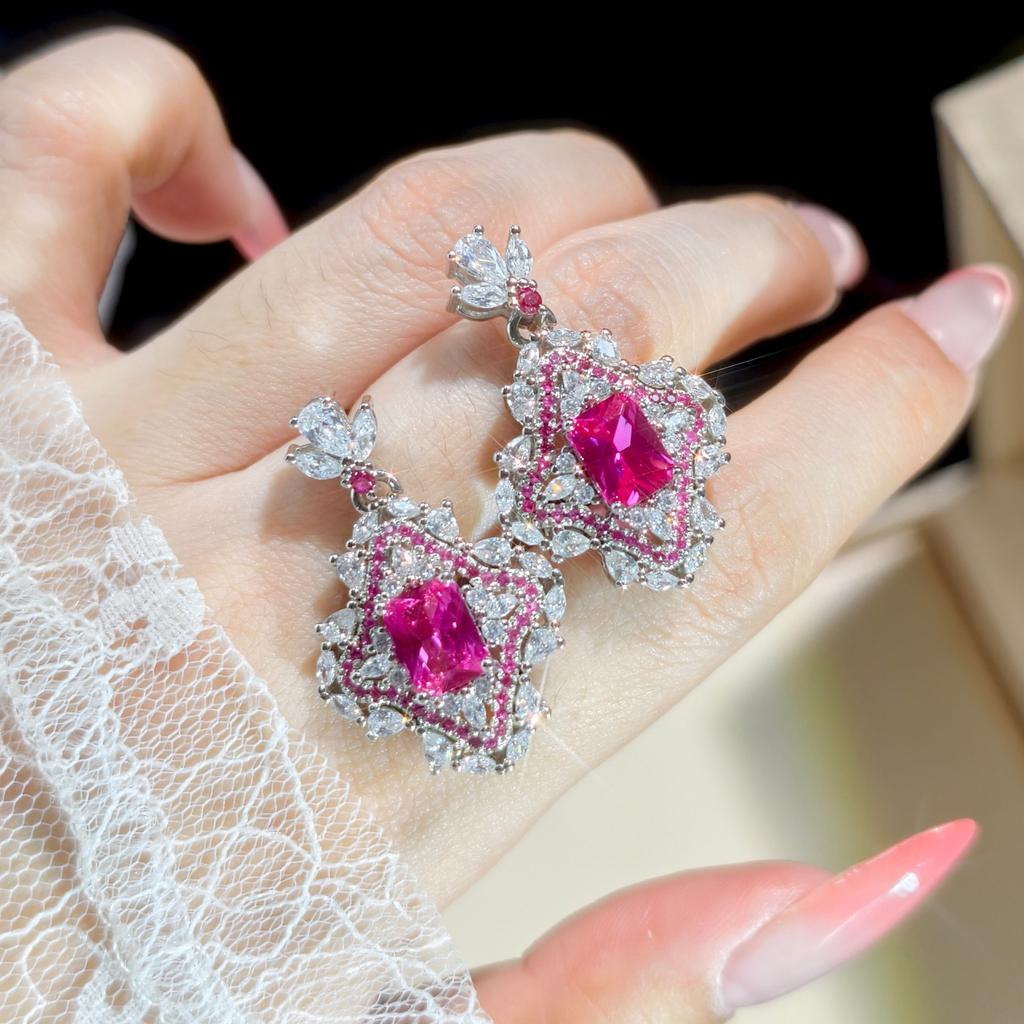 Luxury Temperament Rectangular Red Corundum Fluorescent Lamp Color-changing Full Diamond Temperament Short Earrings Women, Open Ring 2026