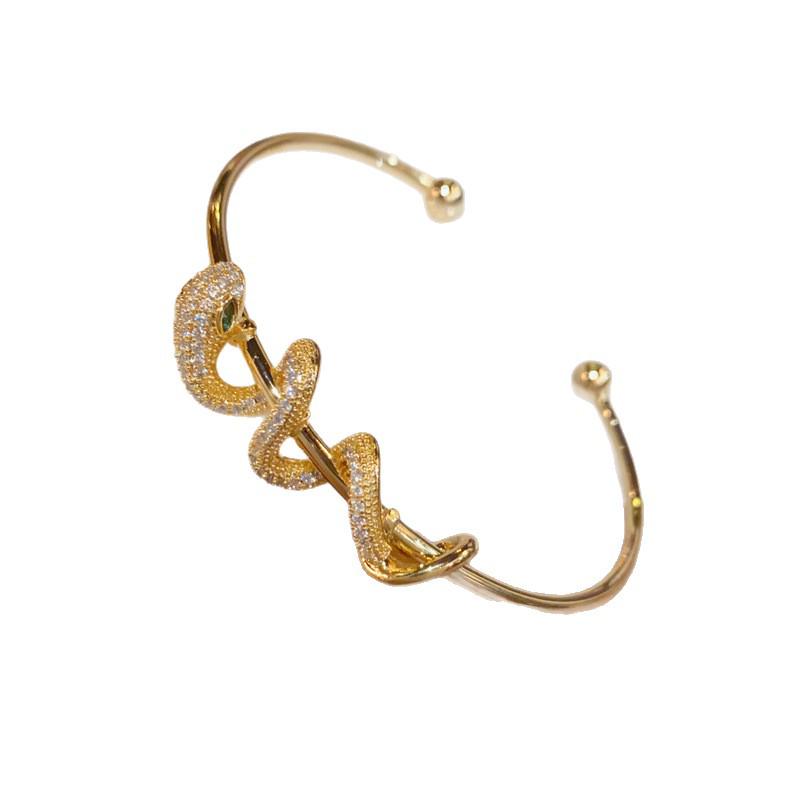 Elegant French Zircon Letter Buckle Bracelet: High-End, Simple & Versatile Fashion Jewelry Design