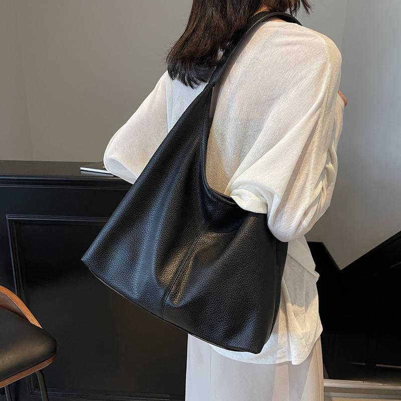 Textured Mother and Child Bag Women's Bag 2025 New Shoulder Large Capacity Underarm Bag Messenger Bag