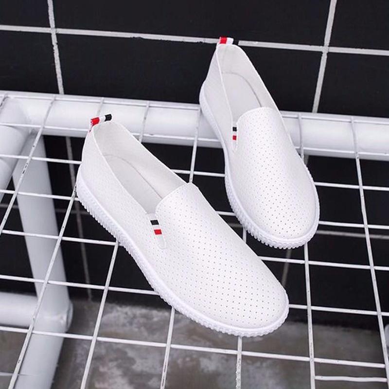 Scarpe bianche classiche all-match Scarpe da donna traspiranti cave traspiranti antiscivolo morbide leggere traspiranti in un solo passaggio Scarpe in pelle da donna
