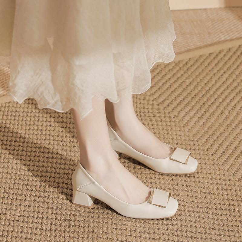 Giant soft~ French leather square head soft leather single shoes versatile temperament thick heel light mouth bridesmaid shoes professional high heels