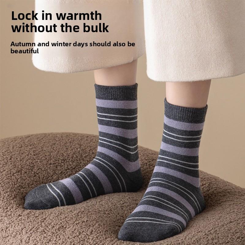 Female Autumn and Winter Plus Velvet and Thick Wool Ring Warm Lock Temperature Not Bloated Stripe High Bounce Floor Tube Socks