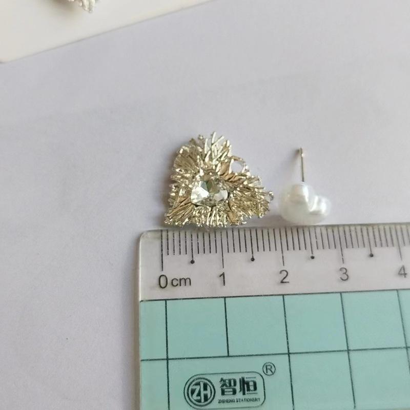 Metal Wing Heart Imitation Pearl Geometry Stud Earrings For Women Jewelry Simple Wedding Christmas Girl Gift Jewelry