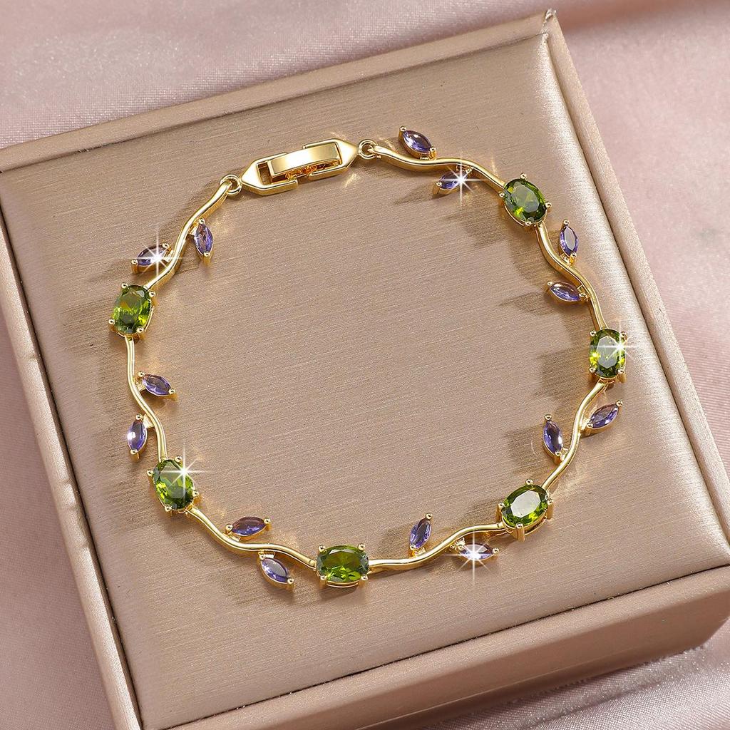 Bracelet Feuille Plaqué Or avec Incrustations de Zircon Hachuré et de Diamant