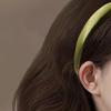 Hedvábné stuhy do vlasů: Zelená spona do vlasů pro sofistikovaný styling
