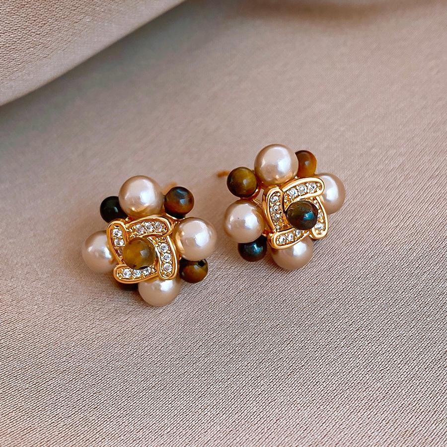 18k Electroplated Retro Zircon Flower Pearl Stud Earrings Versatile Earrings Light Luxury Earrings Women