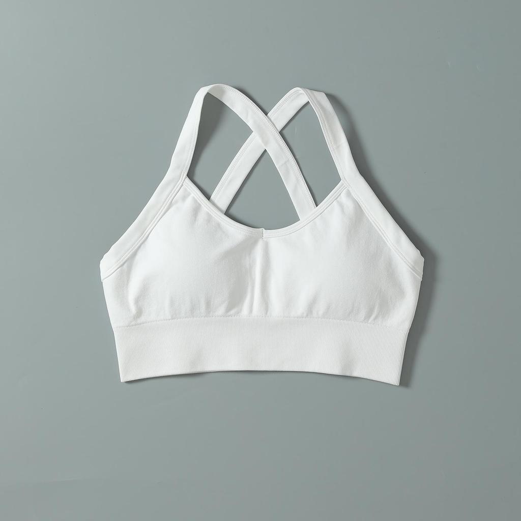 Seamless European and American Yoga Set: Women's Sports Bra & High-Waisted Pants with Long Sleeves