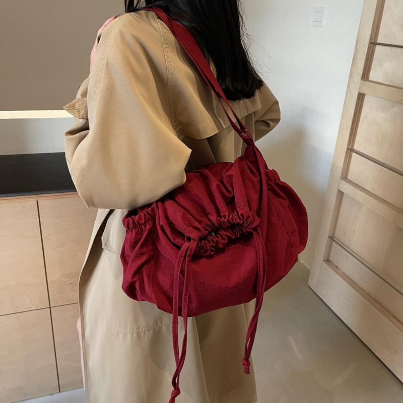 Couple Drawstring Oblique Span Bag Large Capacity Folding Messenger Bag Unisex Stray Bag Solid Color Casual Shoulder Bag