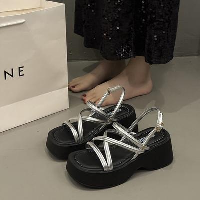 Französischer Feenstil Plateau-Sandalen Damen Sommerbekleidung mit Röcken neue beliebte vielseitige Keilabsatz Römerschuhe