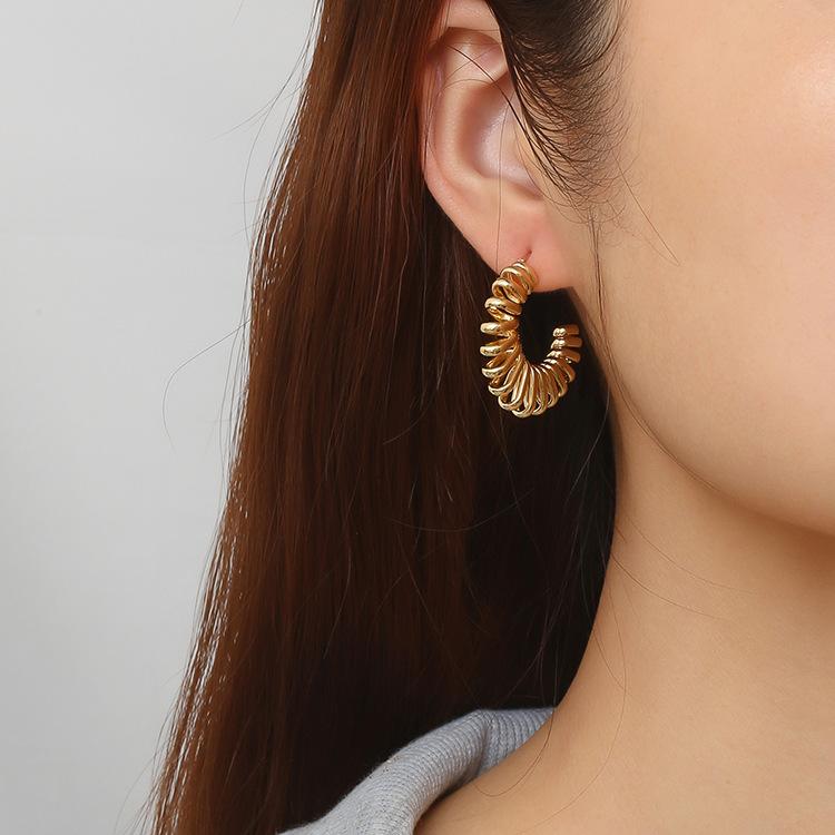 Boucles d'oreilles à ressort en acier inoxydable tendance, boucles d'oreilles rondes exagérées pour femmes, bijoux d'oreille rétro simples