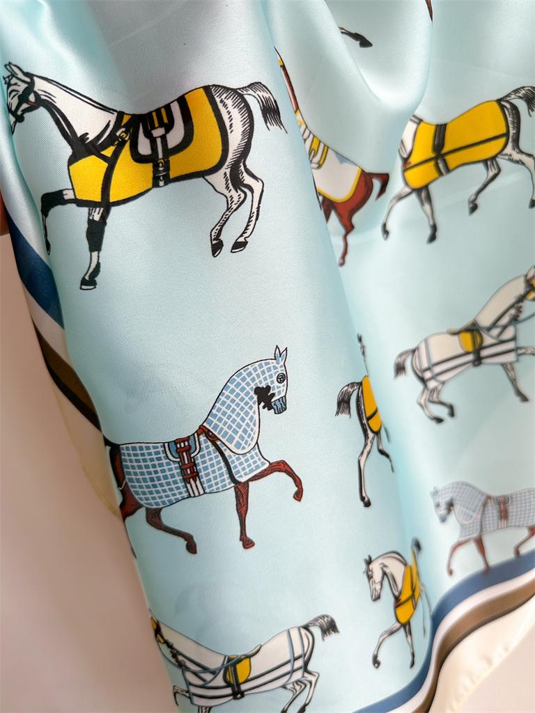 Scarf For Women Fashion Print Neckerchief Luxury Bandanna Breathable 70CM Square Scarf Spring/Sunmmer Headband Hijab Scarves