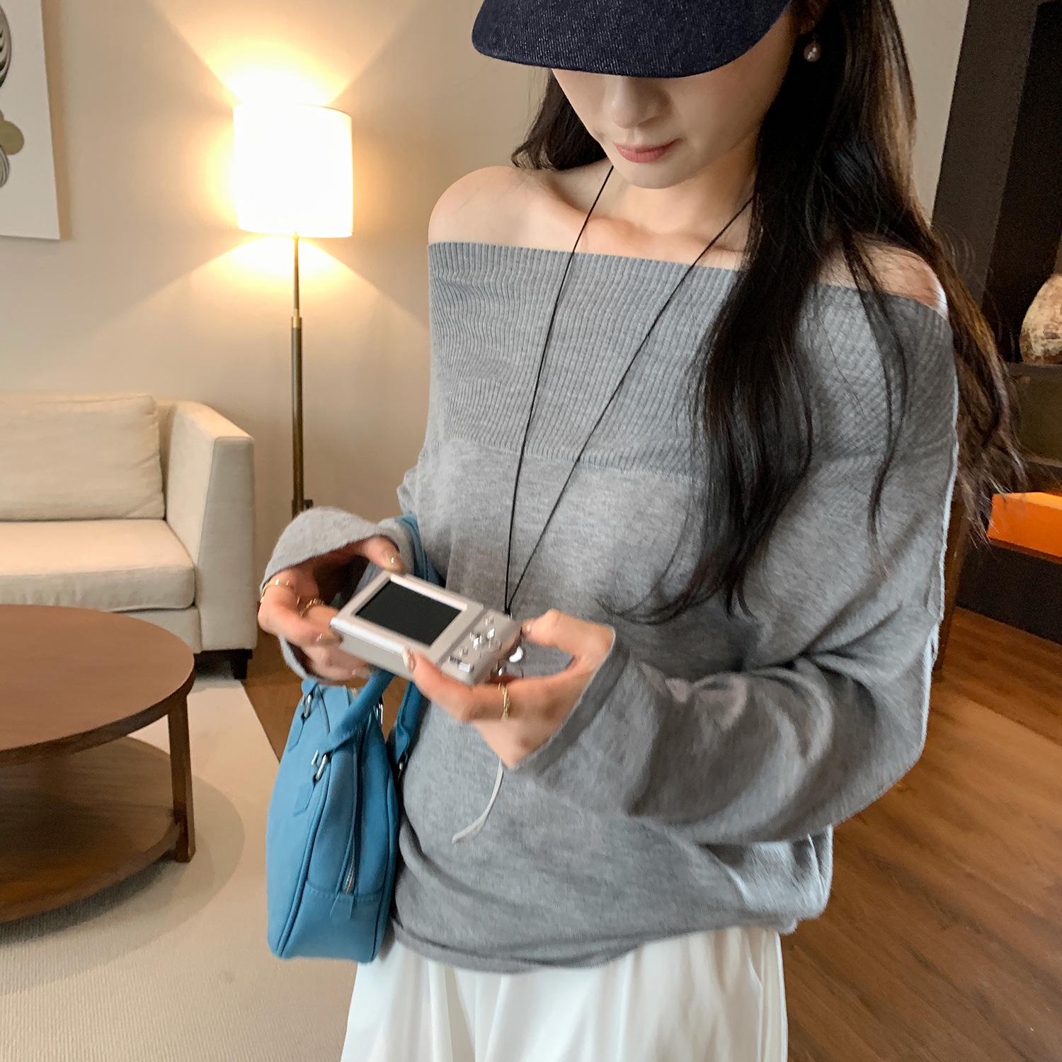 Women s European-Style Loose One-Shoulder Knit Top, Autumn/Winter 2025 Medium