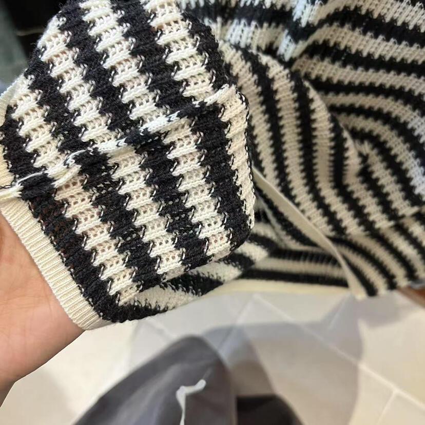Vintage Striped Hollow-Out Long Sleeve Knitwear for Women - 2025 Autumn Loose Lazy Style Trendy Top