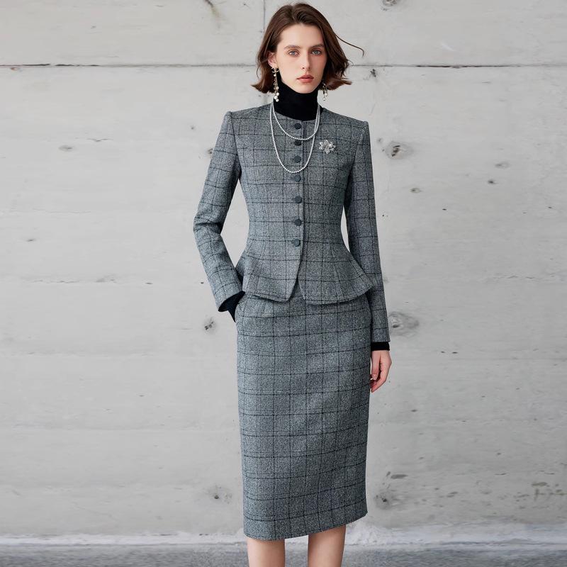 2024 Women's Gray Plaid Two-Piece Suit – Korean Style Formal Jacket & Skirt for Early Autumn