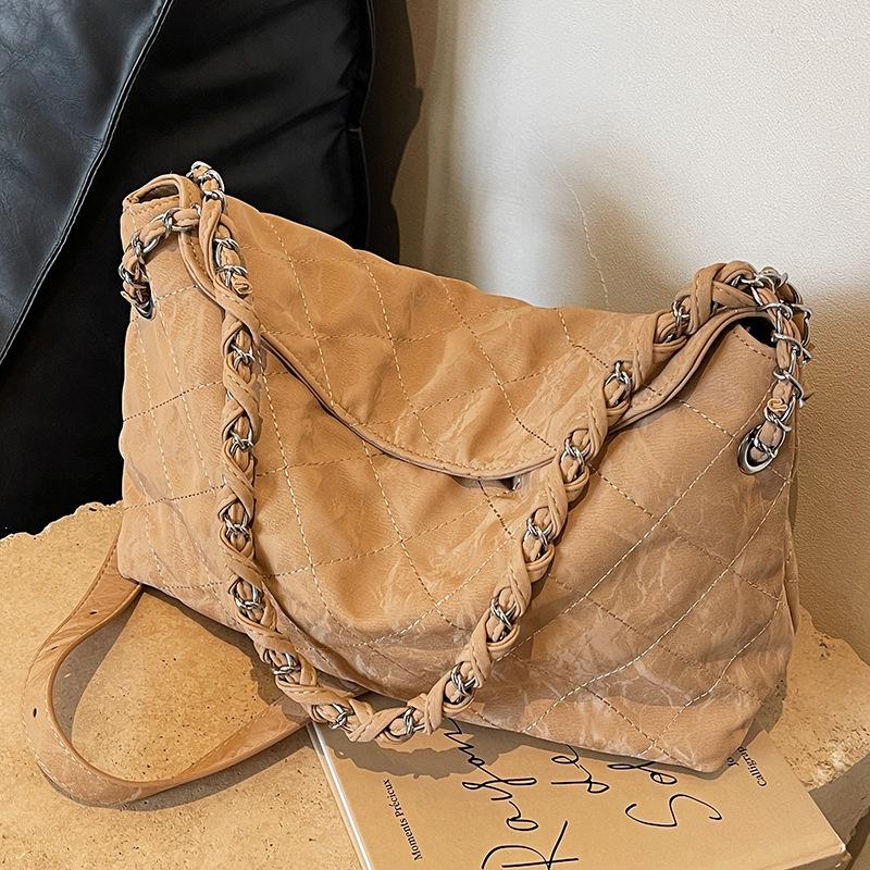 

Сумка великої місткості жіноча осінь-зима універсальна 2024 нова ретро сумка через плече текстура ромб ланцюжок сумка подушка хакі