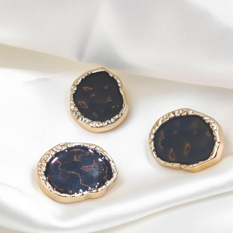 French Glitter Gel  Irregularly Shaped Sweaters  Cardigans  Dresses  Shirts  Coats  Metal Hand-sewn Buttons