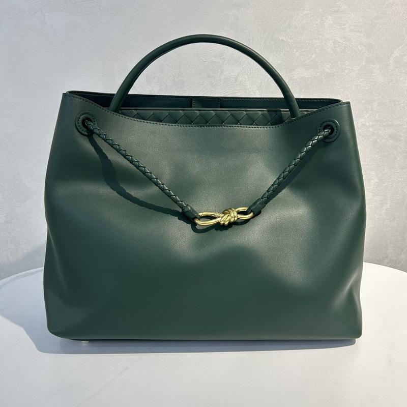 2026 Nuova borsa da donna in pelle trama semplice pelle grande retro intrecciato fibbia a farfalla borsa a spalla singola tracolla