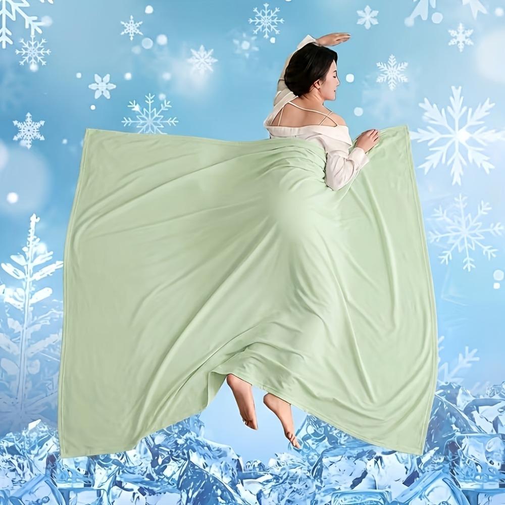 Lightweight Throw Blanket Ultra Soft Air Conditioning Quilt Practical Summer Cooling Blanket Sofa