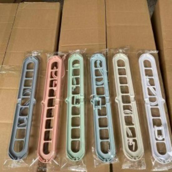 

Multifunctional 9-Hole Rotating Clothes Hanger for Household Storage