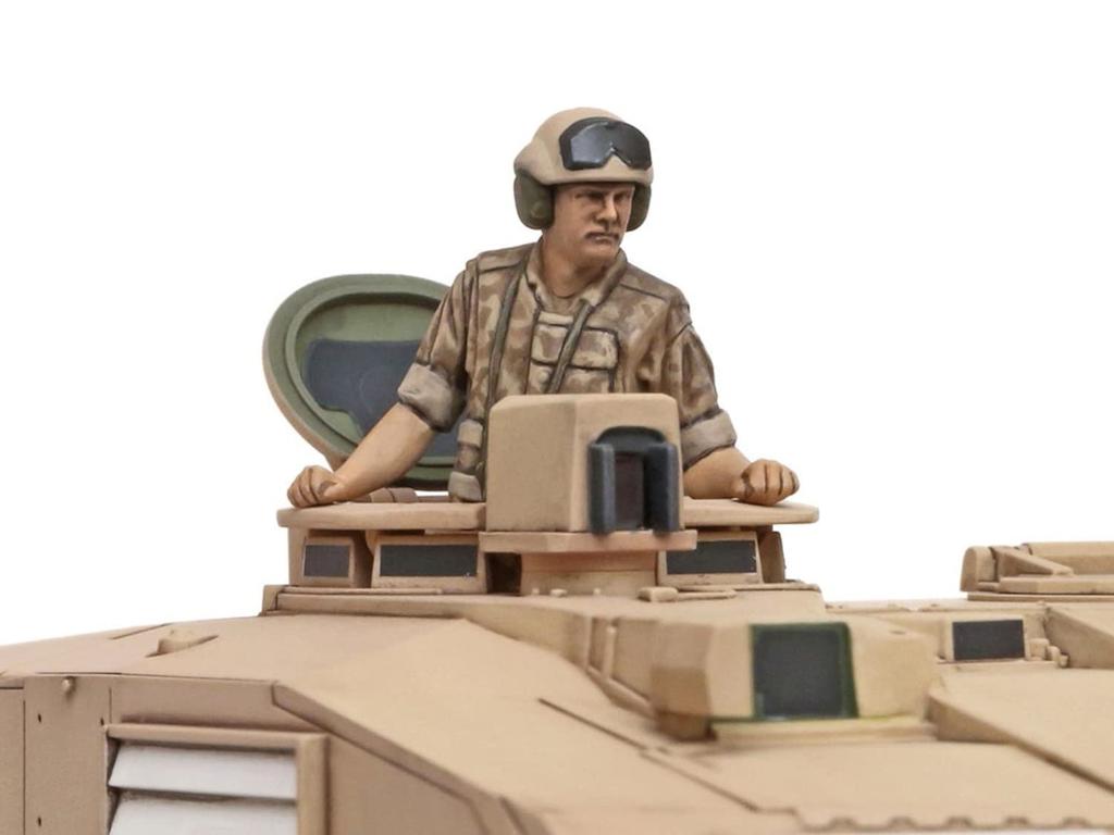Tamiya Série de miniatures militaires Char de combat principal britannique Challenger 2 Guerre d'Irak Spécification Modèle en plastique 32601 Couleur de moulage 1/48 N° 101