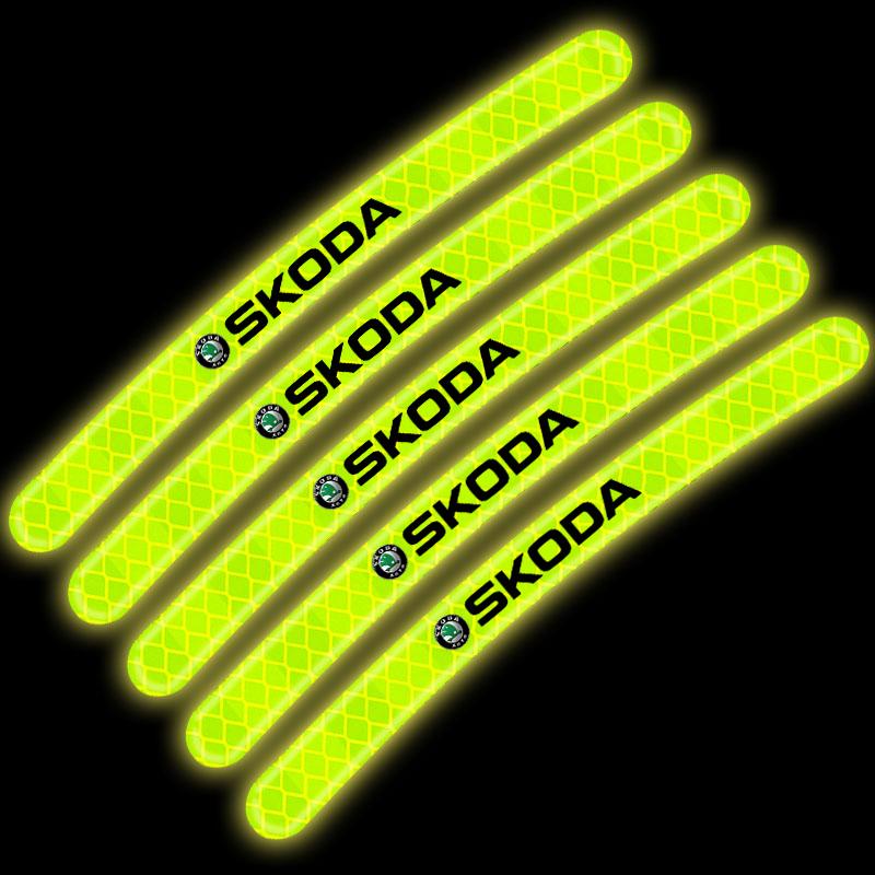 Reflexní samolepky na střed kola auta Svítící doplňky na ráfek pneumatiky Pro Skoda Octavia Superb Rapid Kodiaq Karoq Fabia Kamiq Roomster Citigo