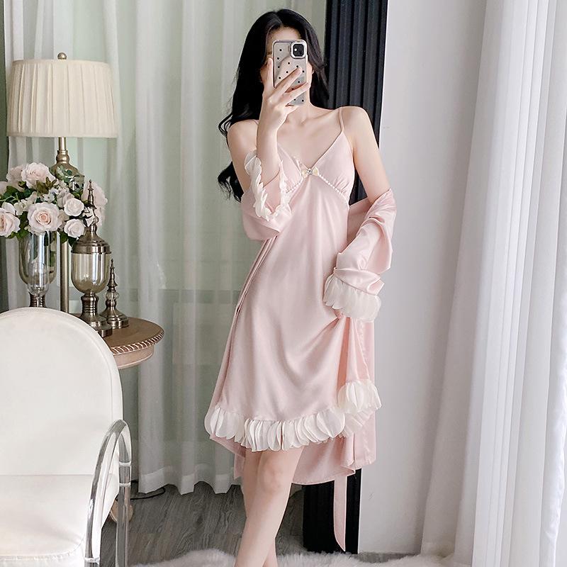 Dámské pyžamo z ledového hedvábí s V-výstřihem a volánky 2025 - Stylové, Sexy a Univerzální pro Domov nebo Ven