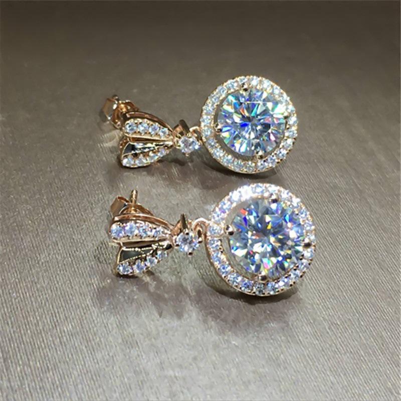 Heart-shaped Large Zircon Ladies' Earrings - Fashionable, Versatile, and Exquisite.