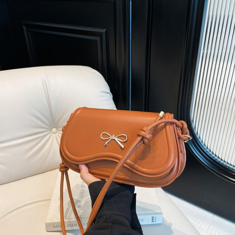 Niche underarm bag women's new trendy fashion portable small square bag niche design messenger bag