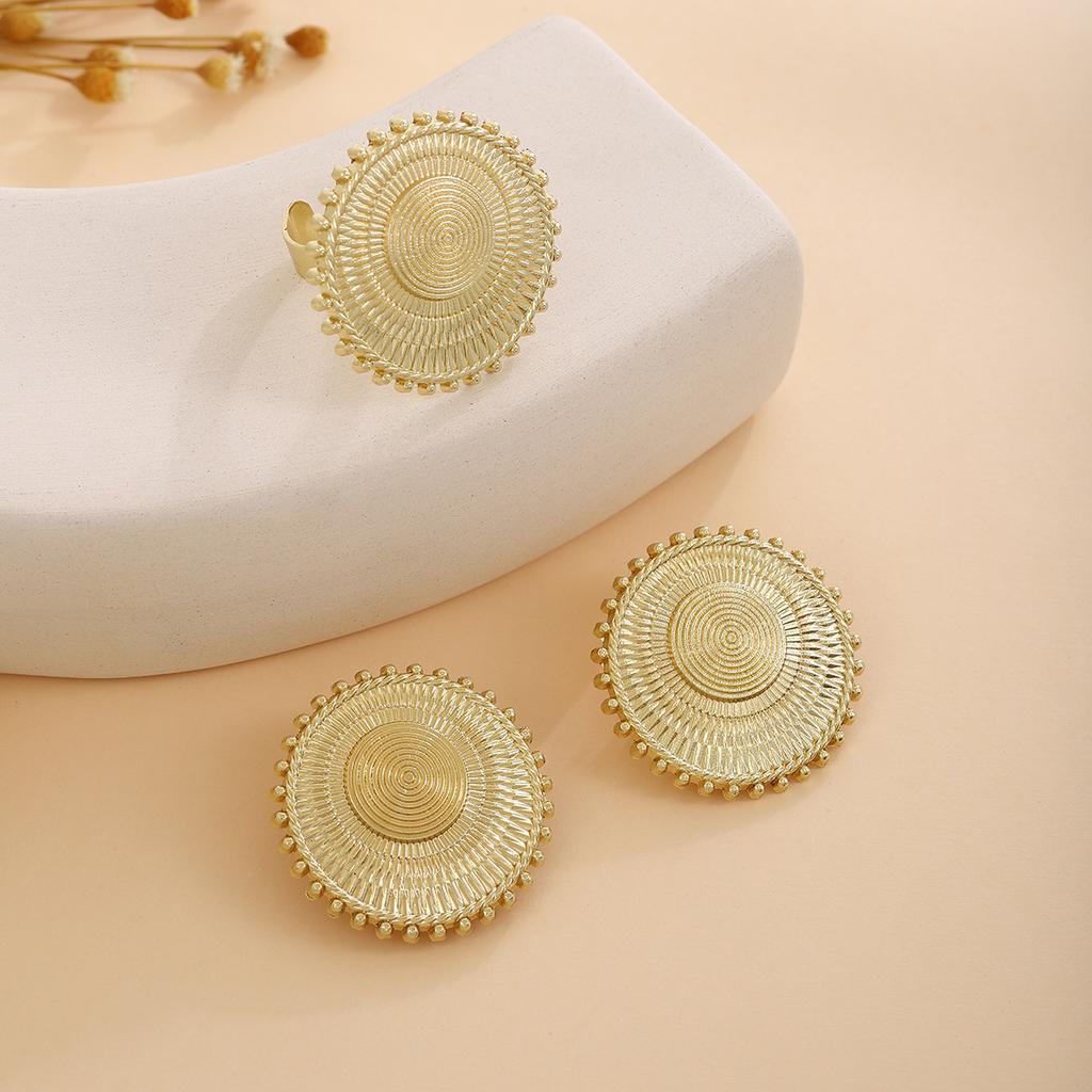 Flower Ring Personalized Earrings, Light Luxury Fashion High Sense Metal Style Simple Temperament Earrings