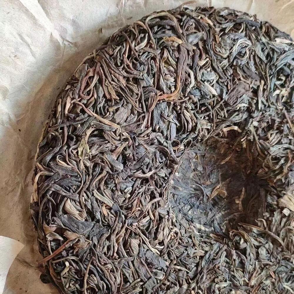 357g Yunnan Old Raw Pu'er Cake Tea 2014 Yiwu Wild Pu-erh Tea Cake Puerh Raw Tea