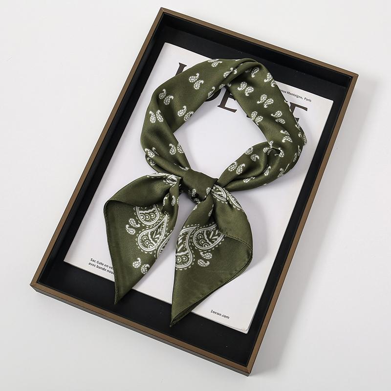 

70cm Echarpe Pour Femmes Imprime Paisley Carre Echarpe Bandanna Printemps/été Imitation Soie Bandeau Cheveux Echarpe Doux Tache 70cmX70cm