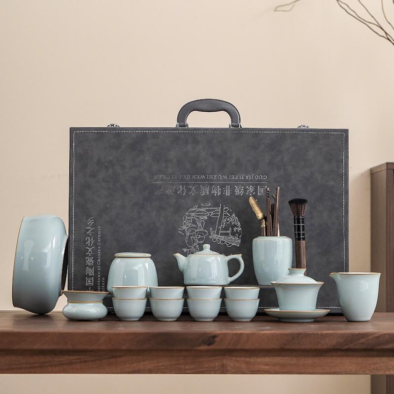 Set Kung Fu Stil Chinezesc cu 16 Piese Nou Kiln Ru Cutie de Lux Ușor Elegant Potrivit pentru Ceremonia Ceaiului și Cadouri