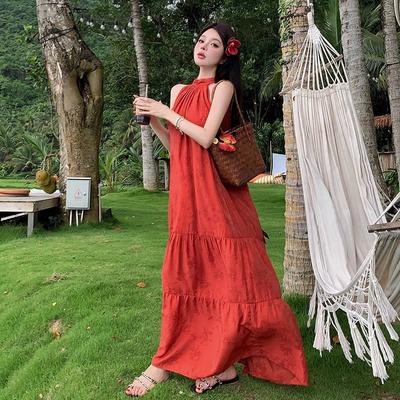 Xishuangbanna Reisekleidung Sanya Meeresrock Retro rotes Neckholder-Kleid Urlaubs-Strandkleid